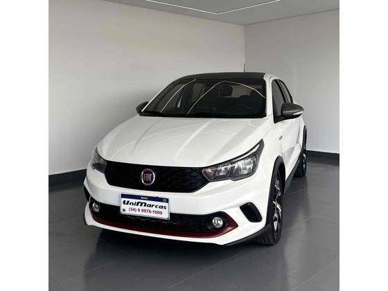 FIAT ARGO 1.8 E.TORQ FLEX HGT AT6 FIAT ARGO 1.8 E.TORQ FLEX HGT AT6